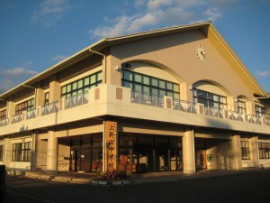 上新田中学校